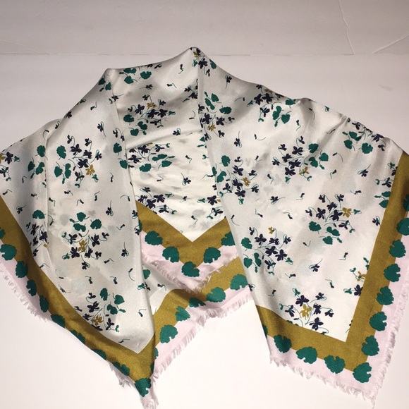 Ann Taylor 💯 silk scarf - Picture 5 of 6